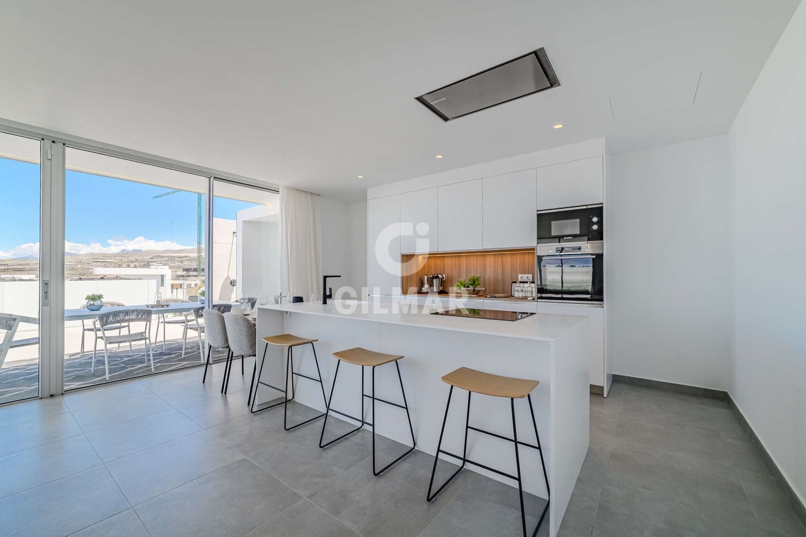 3 soveværelse Villa til salg i Playa Paraiso med swimmingpool garage - € 1.680.000 (Ref: 9205947)