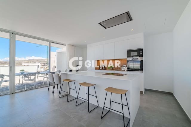 Chalet de 3 habitaciones en Callao Salvaje, Adeje en venta con piscina garaje - 1.490.000 € (Ref: 9205947)