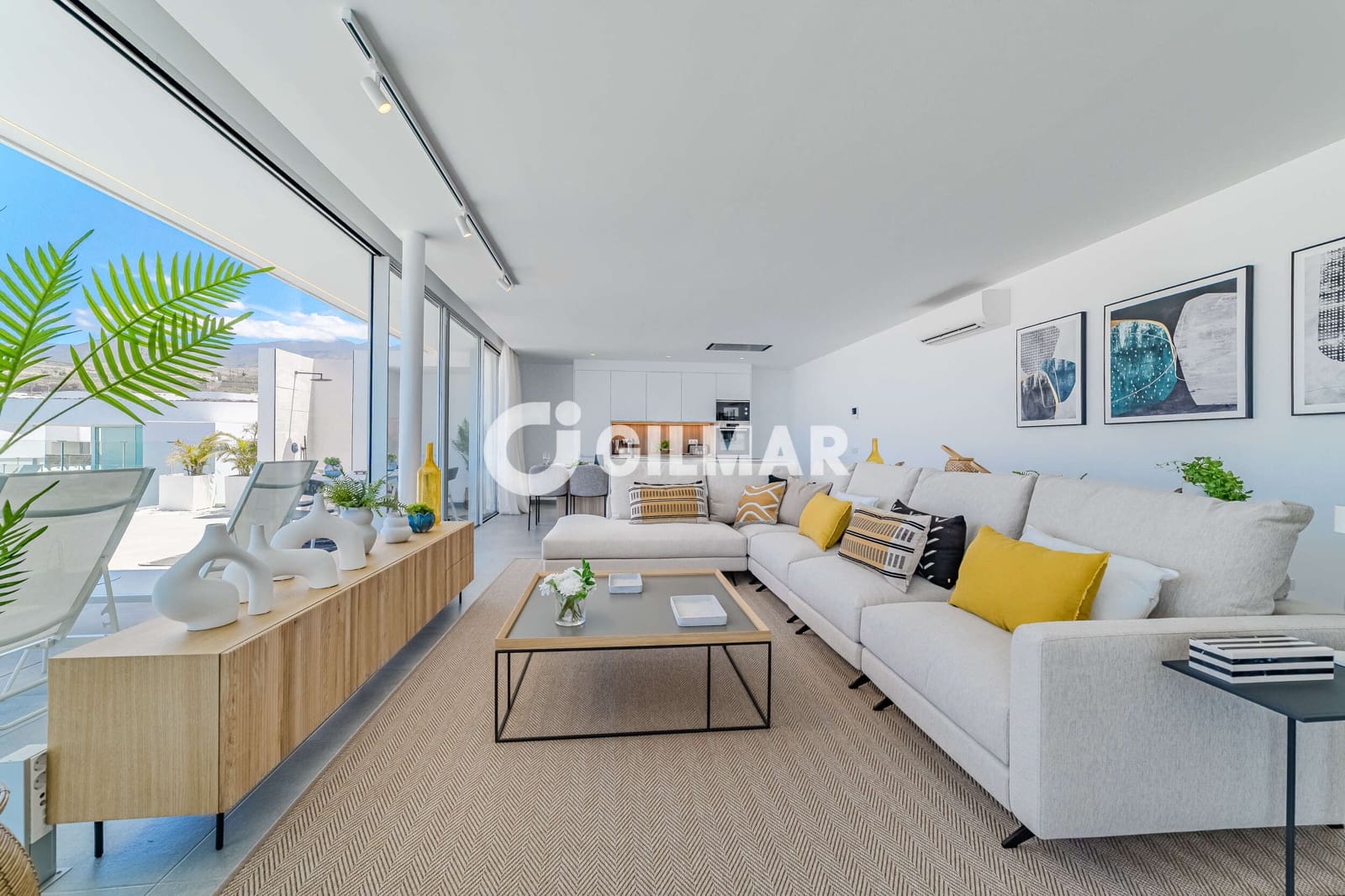 3 bedroom Villa for sale in Callao Salvaje with pool garage - € 1,490,000 (Ref: 9205947)