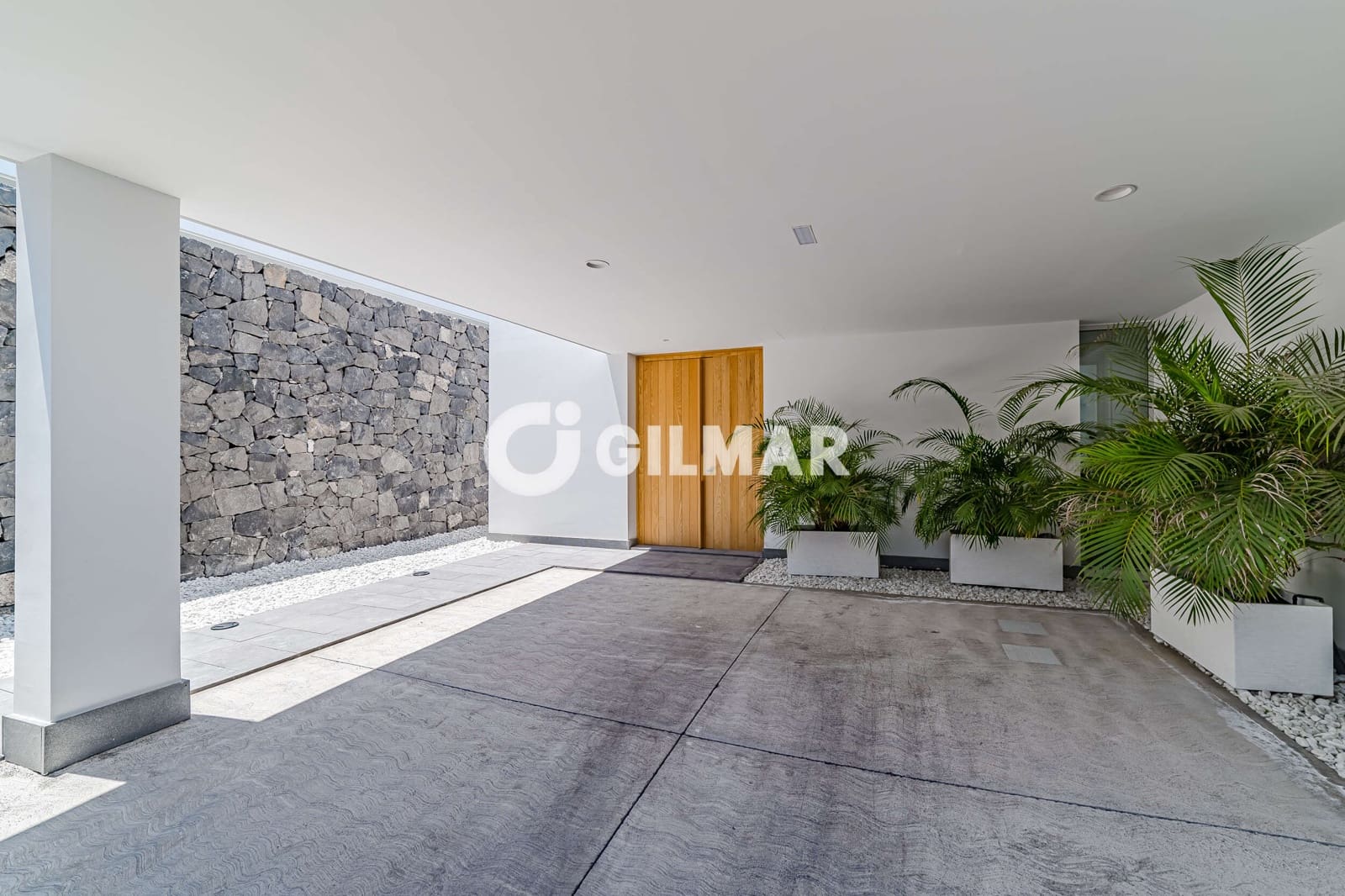 3 bedroom Villa for sale in Callao Salvaje with pool garage - € 1,490,000 (Ref: 9205947)