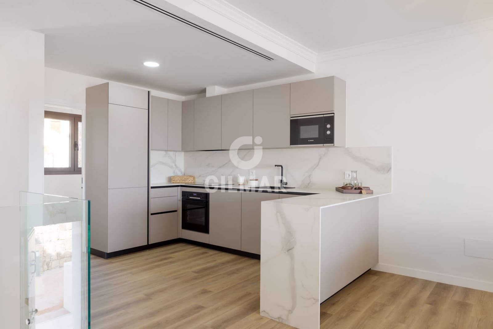 3 soveværelse Rækkehus til salg i Estepona med swimmingpool garage - € 470.250 (Ref: 9205950)