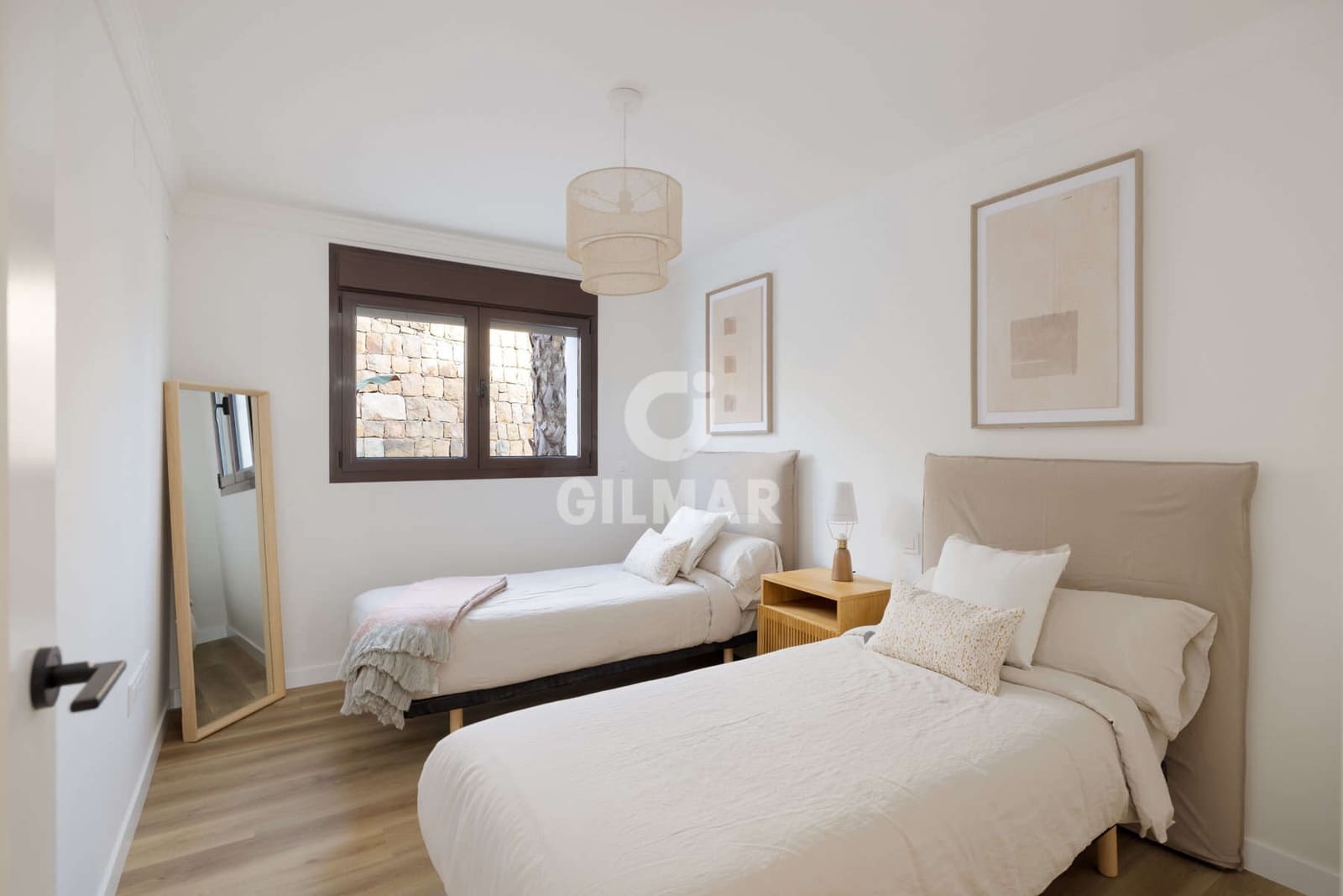 3 soveværelse Rækkehus til salg i Estepona med swimmingpool garage - € 470.250 (Ref: 9205950)