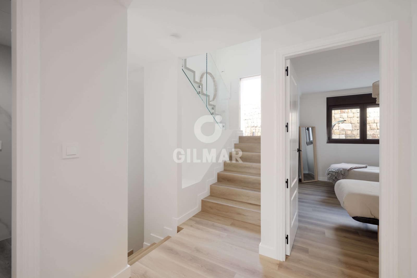 3 soveværelse Rækkehus til salg i Estepona med swimmingpool garage - € 470.250 (Ref: 9205950)