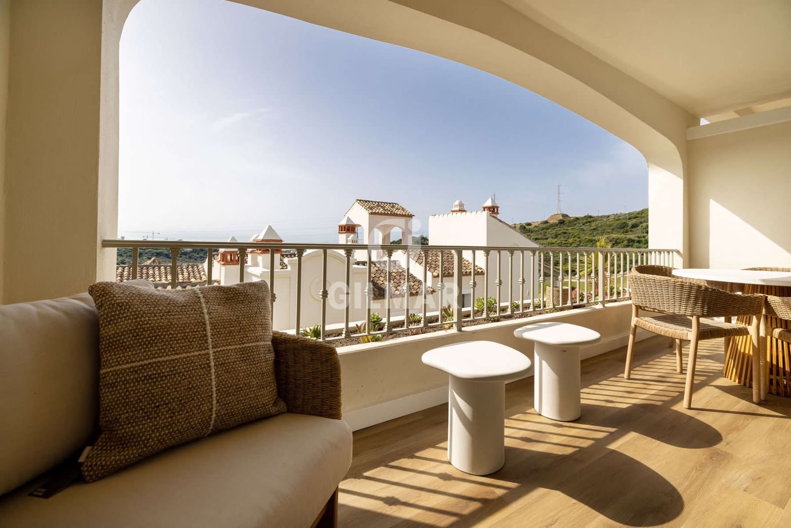 3 soveværelse Rækkehus til salg i Estepona med swimmingpool garage - € 470.250 (Ref: 9205950)