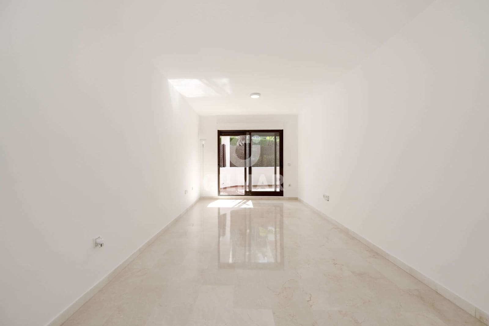 3 sypialnia Mieszkanie na sprzedaż w Costalita z basenem garażem - 419 000 € (Ref: 9205953)