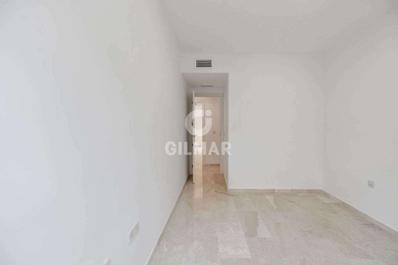 3 sypialnia Mieszkanie na sprzedaż w Costalita z basenem garażem - 419 000 € (Ref: 9205953)