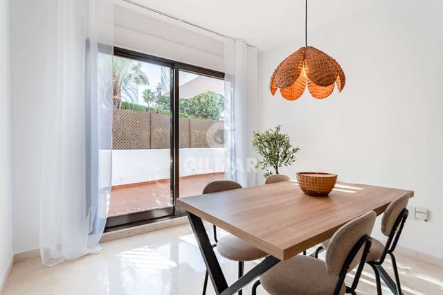 Piso de 3 habitaciones en Costalita, Estepona en venta con piscina garaje - 419.000 € (Ref: 9205953)