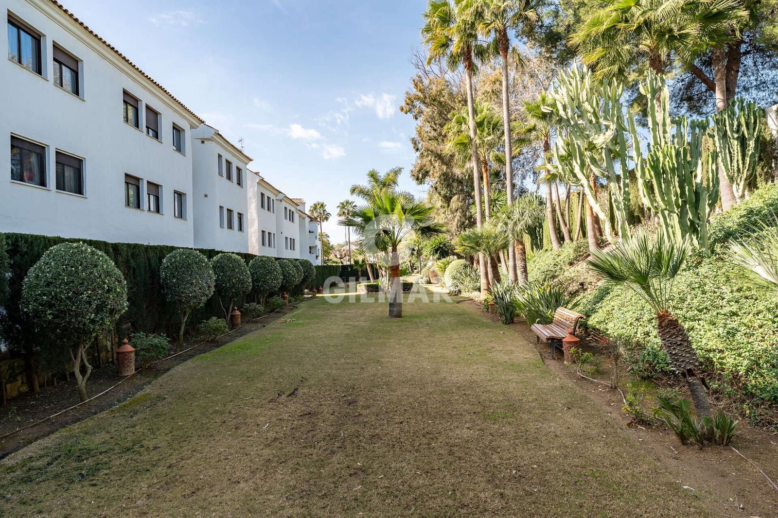 3 Zimmer Wohnung zu verkaufen in Costalita mit Pool Garage - 419.000 € (Ref: 9205953)