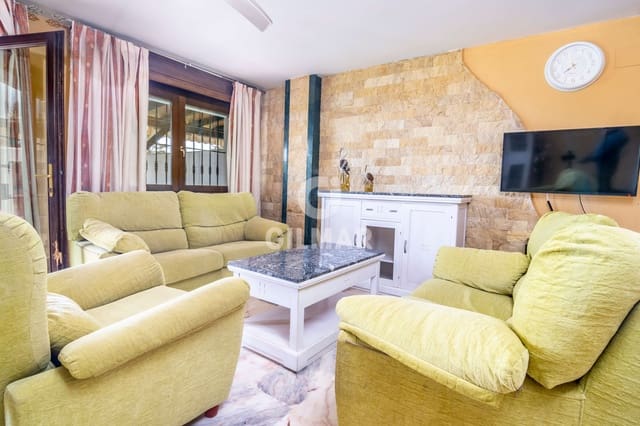 5 soverom Rekkehus til salgs i Alcorrín, Manilva med svømmebasseng garasje - € 510 000 (Ref: 9205954)