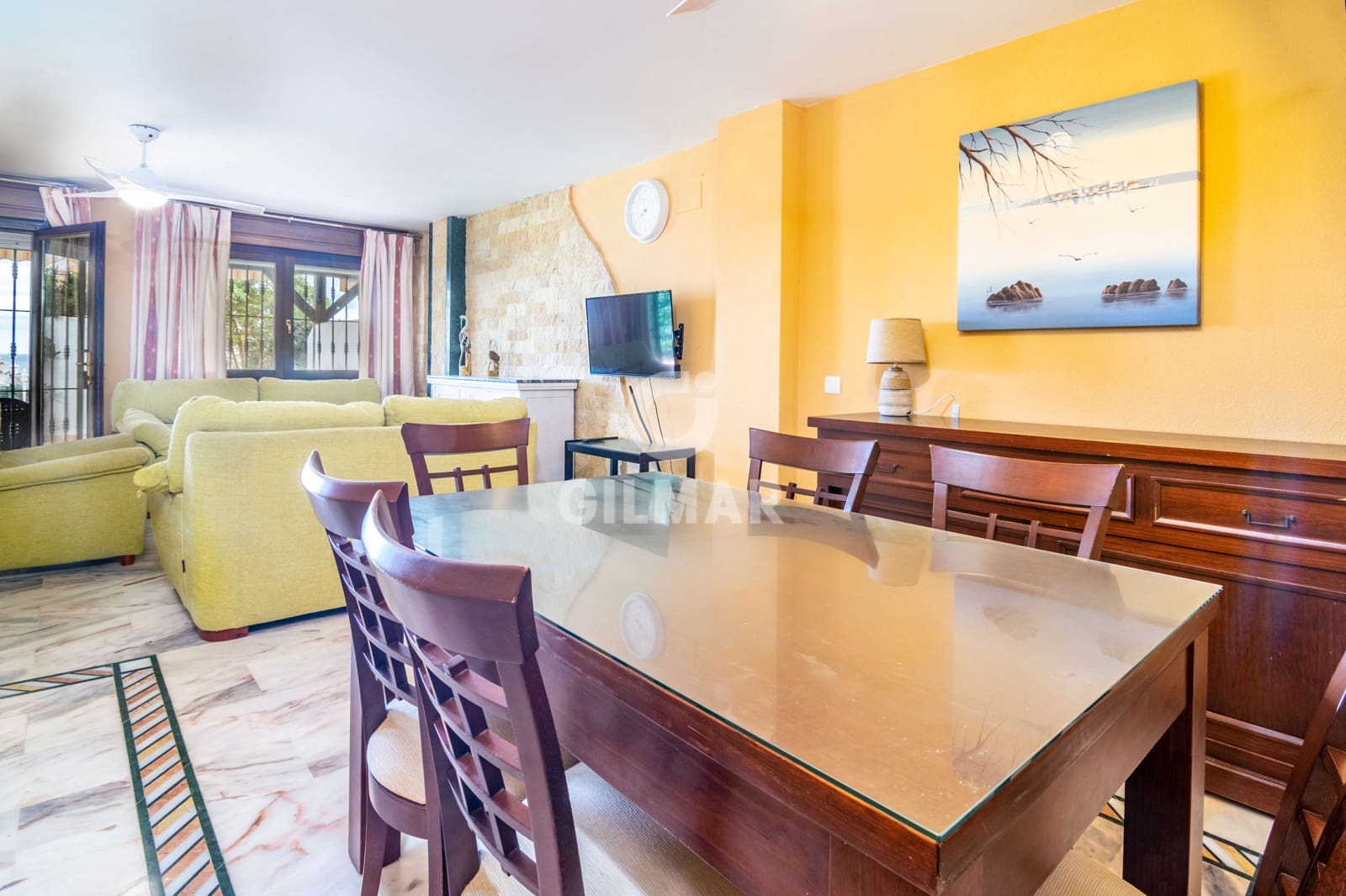 5 soverom Rekkehus til salgs i Manilva med svømmebasseng garasje - € 510 000 (Ref: 9205954)