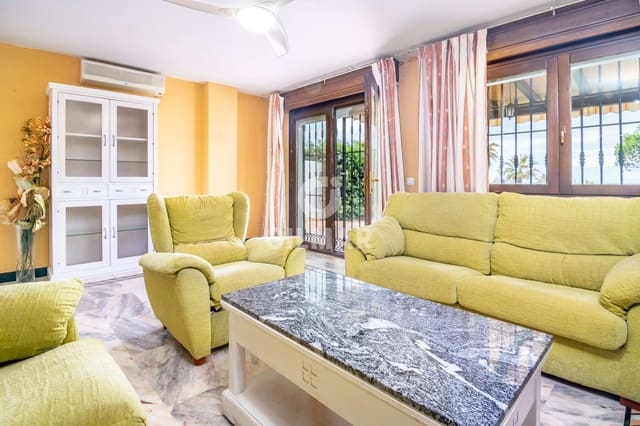 5 soverom Rekkehus til salgs i Alcorrín, Manilva med svømmebasseng garasje - € 510 000 (Ref: 9205954)