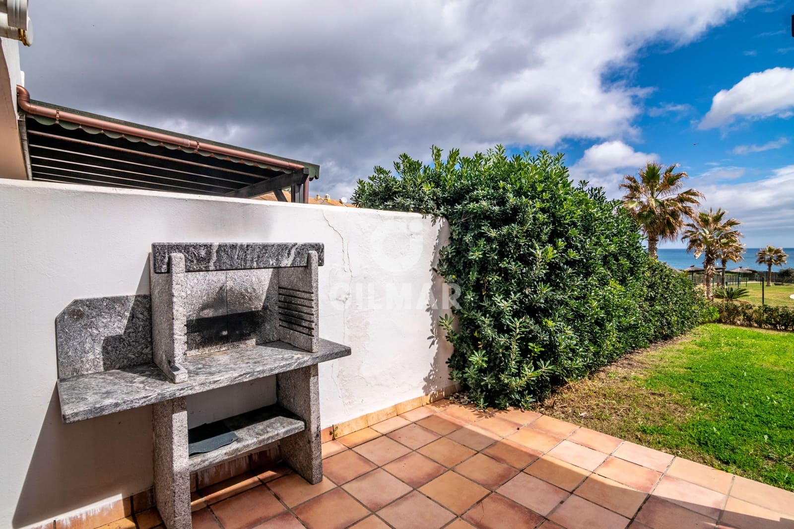 5 soverom Rekkehus til salgs i Manilva med svømmebasseng garasje - € 510 000 (Ref: 9205954)