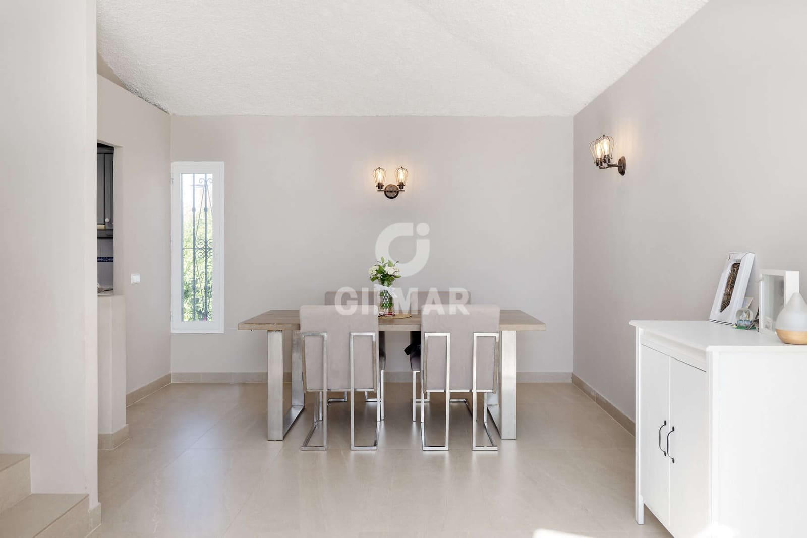 3 soveværelse Rækkehus til salg i Buenas Noches med swimmingpool - € 544.000 (Ref: 9205955)