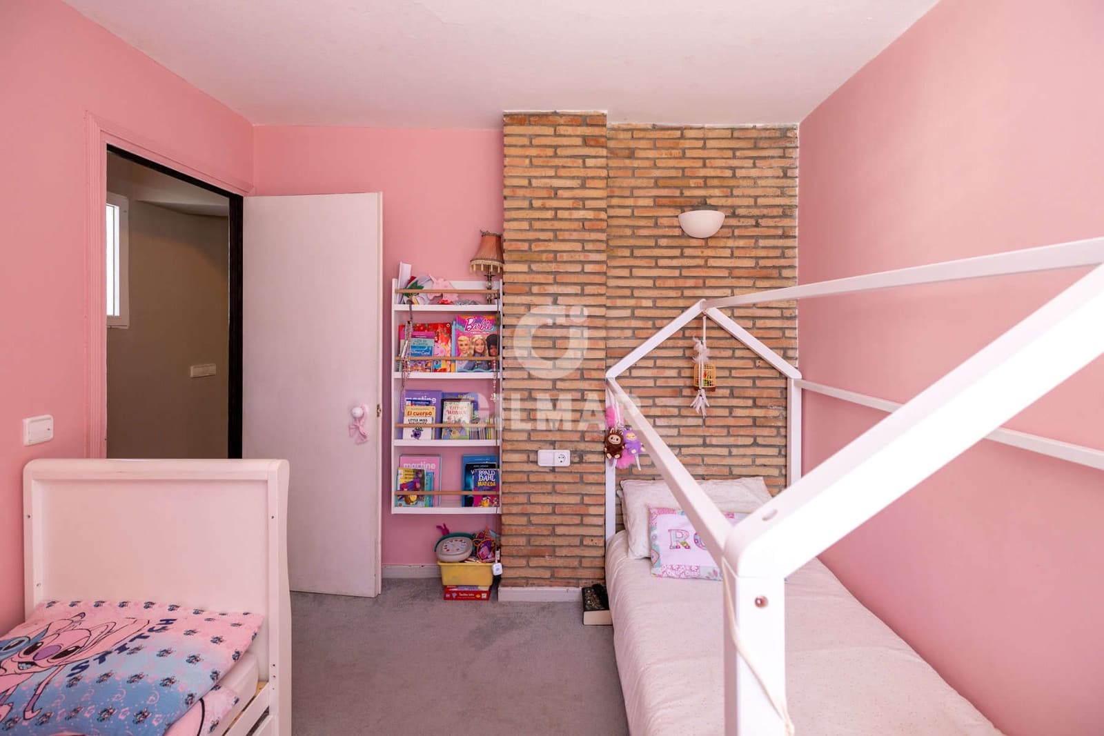 3 soveværelse Rækkehus til salg i Buenas Noches med swimmingpool - € 544.000 (Ref: 9205955)