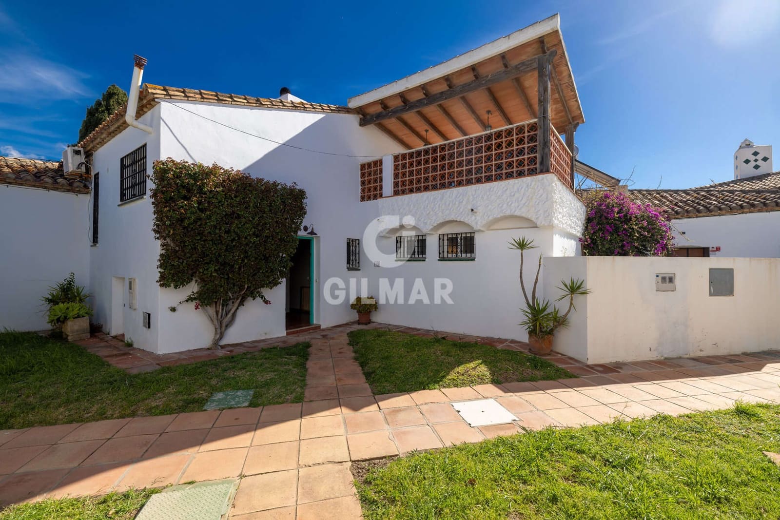 3 soveværelse Rækkehus til salg i Buenas Noches med swimmingpool - € 544.000 (Ref: 9205955)