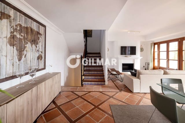 3 soverom Rekkehus til salgs i Montemayor - Marbella Club, Benahavís med svømmebasseng garasje - € 625 000 (Ref: 9205957)