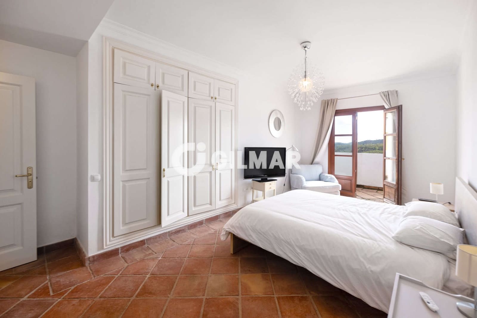 3 bedroom Terraced Villa for sale in Benahavis with pool garage - € 625,000 (Ref: 9205957)