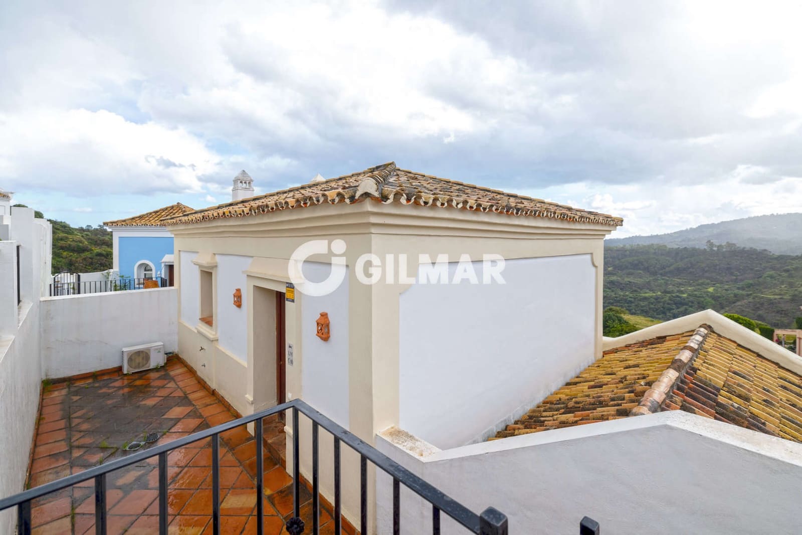 3 bedroom Terraced Villa for sale in Benahavis with pool garage - € 625,000 (Ref: 9205957)