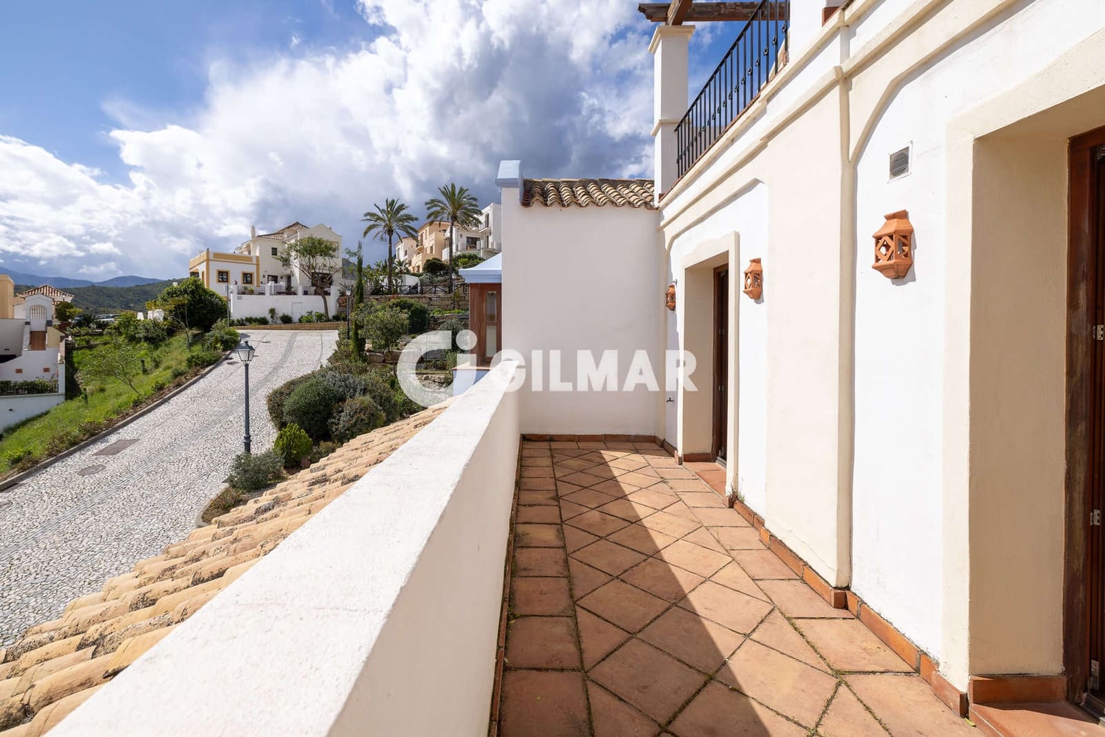 3 bedroom Terraced Villa for sale in Benahavis with pool garage - € 625,000 (Ref: 9205957)