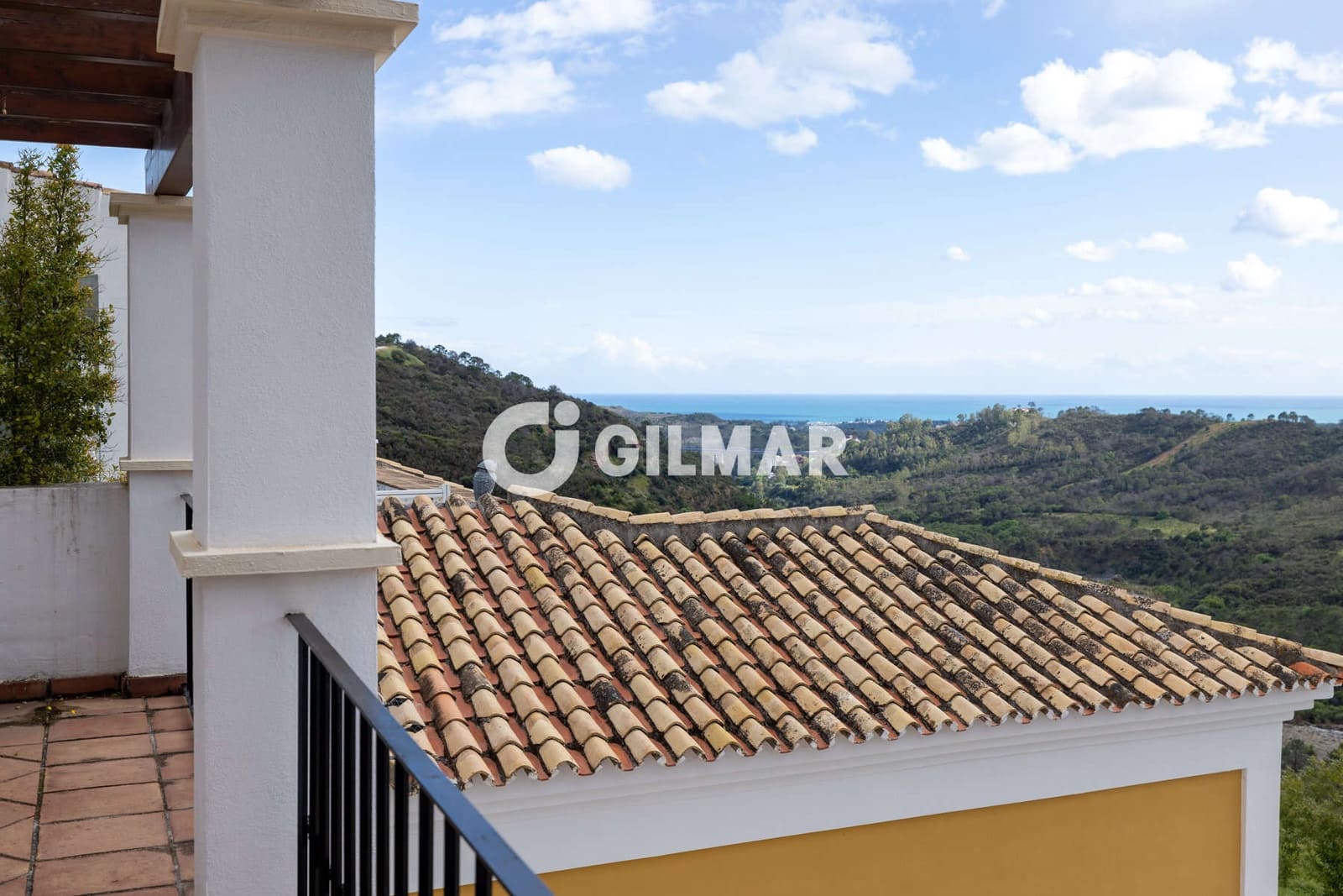 3 bedroom Terraced Villa for sale in Benahavis with pool garage - € 625,000 (Ref: 9205957)