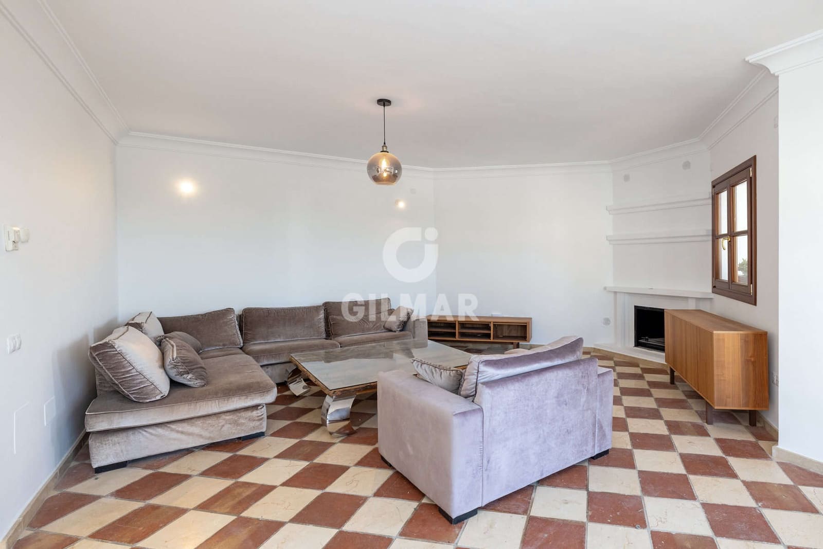 2 soveværelse Rækkehus til salg i Benahavis med swimmingpool - € 595.000 (Ref: 9205958)