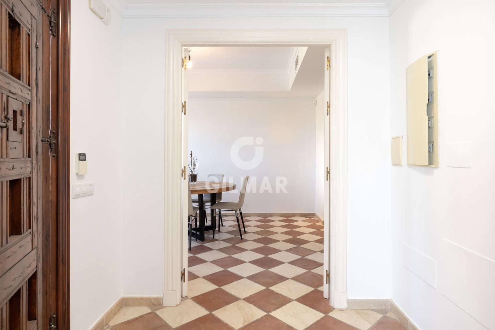 2 soveværelse Rækkehus til salg i Benahavis med swimmingpool - € 595.000 (Ref: 9205958)