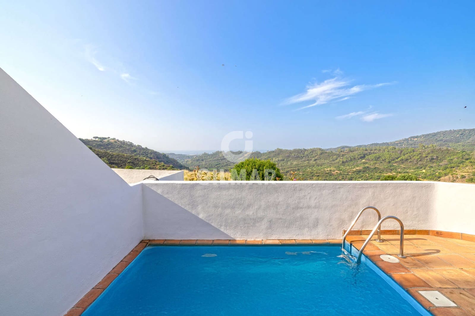 2 soveværelse Rækkehus til salg i Benahavis med swimmingpool - € 595.000 (Ref: 9205958)