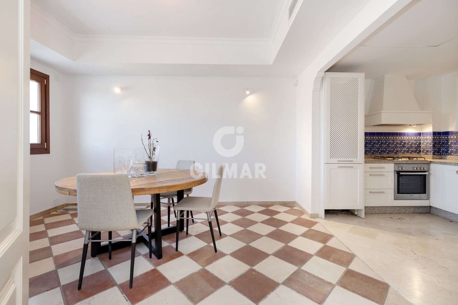 2 soveværelse Rækkehus til salg i Benahavis med swimmingpool - € 595.000 (Ref: 9205958)