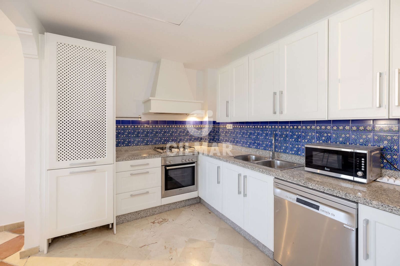 2 soveværelse Rækkehus til salg i Benahavis med swimmingpool - € 595.000 (Ref: 9205958)