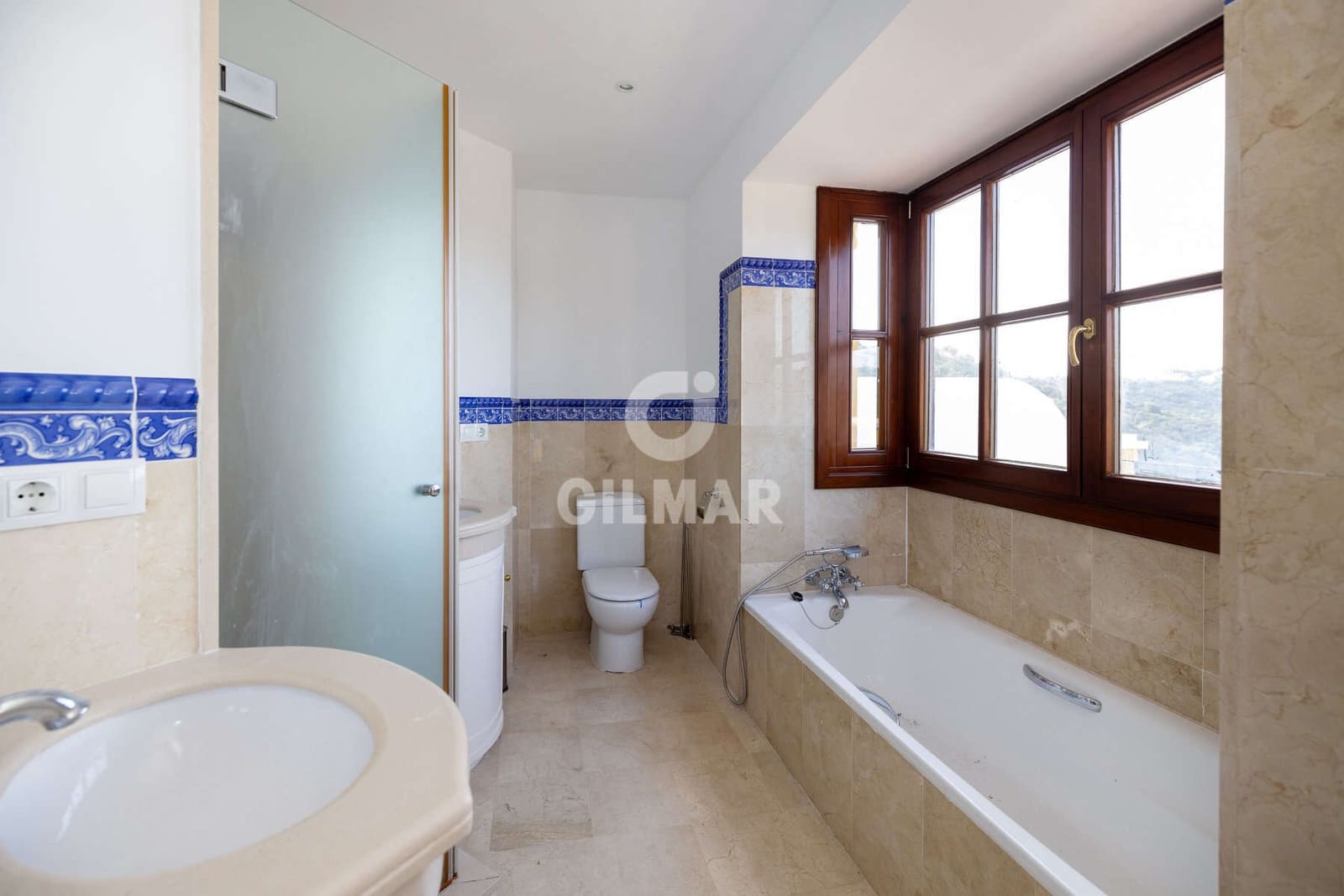 2 soveværelse Rækkehus til salg i Benahavis med swimmingpool - € 595.000 (Ref: 9205958)