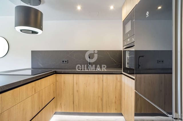 3 bedroom Flat for sale in Huerta Nueva, Estepona with pool - € 405,000 (Ref: 9205960)