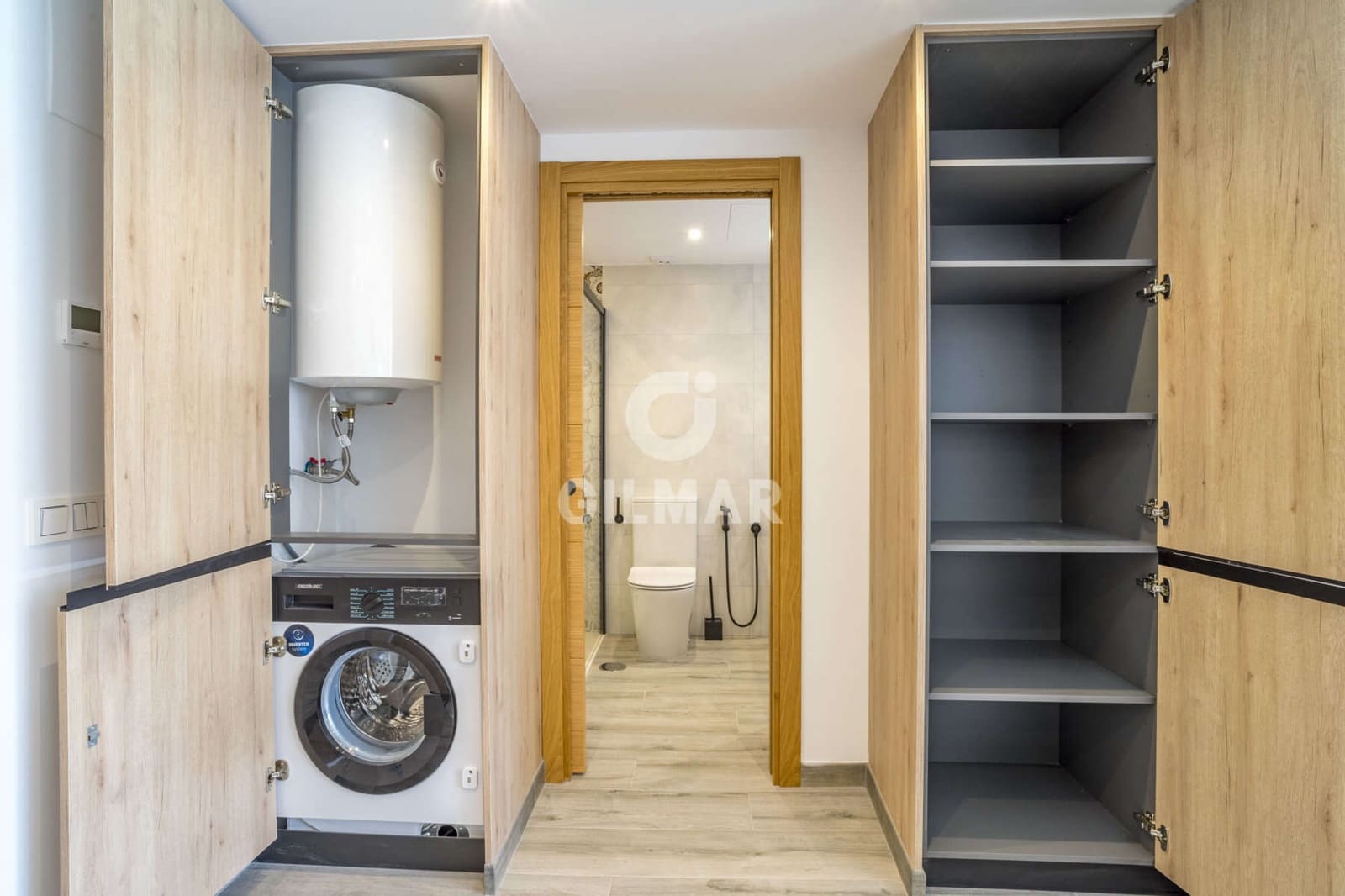 3 bedroom Flat for sale in Estepona with pool - € 405,000 (Ref: 9205960)