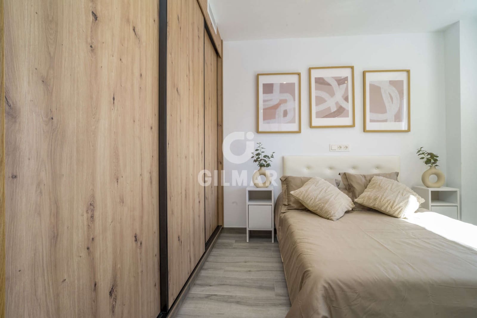 3 bedroom Flat for sale in Estepona with pool - € 405,000 (Ref: 9205960)