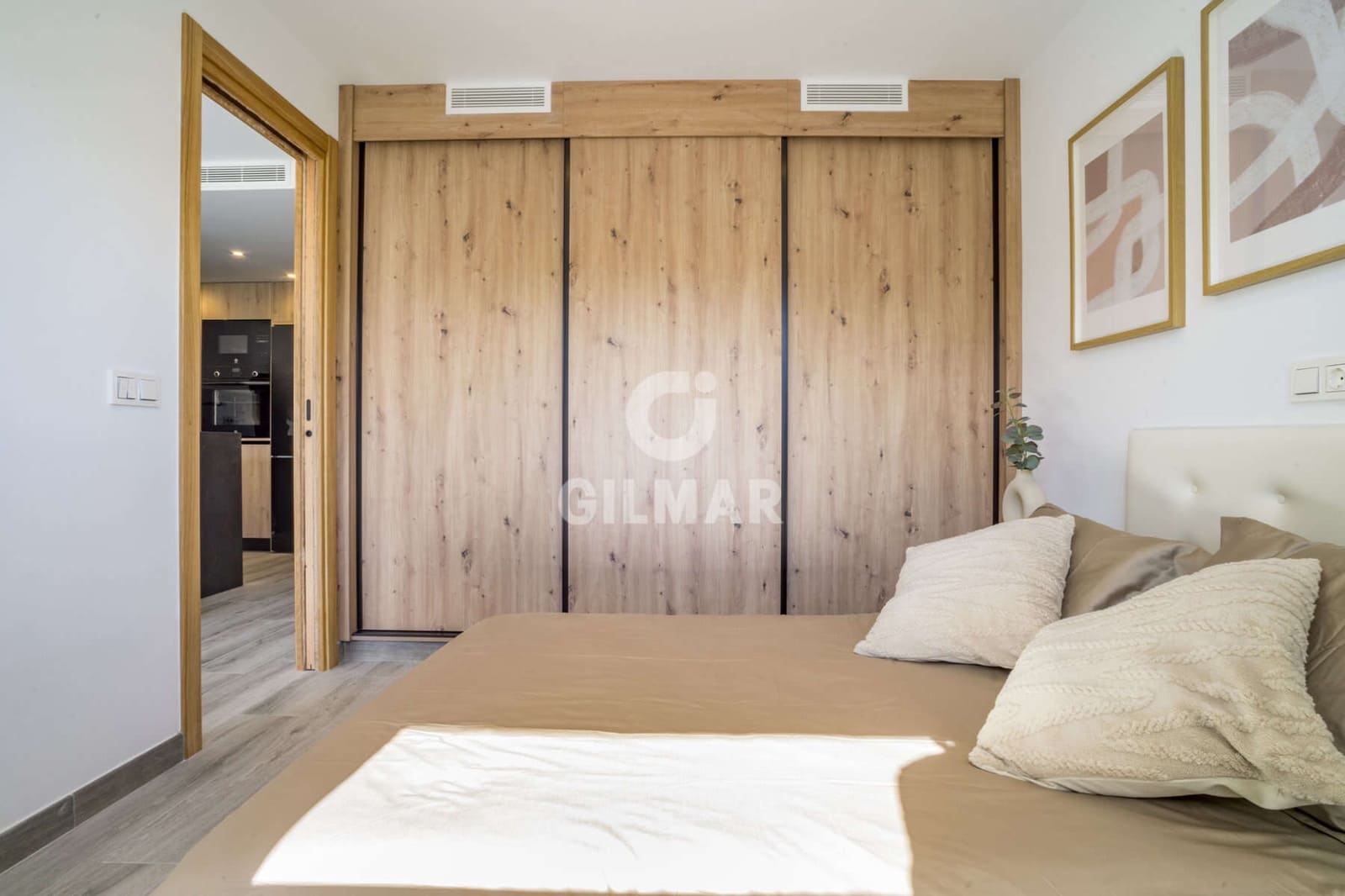 3 bedroom Flat for sale in Estepona with pool - € 405,000 (Ref: 9205960)