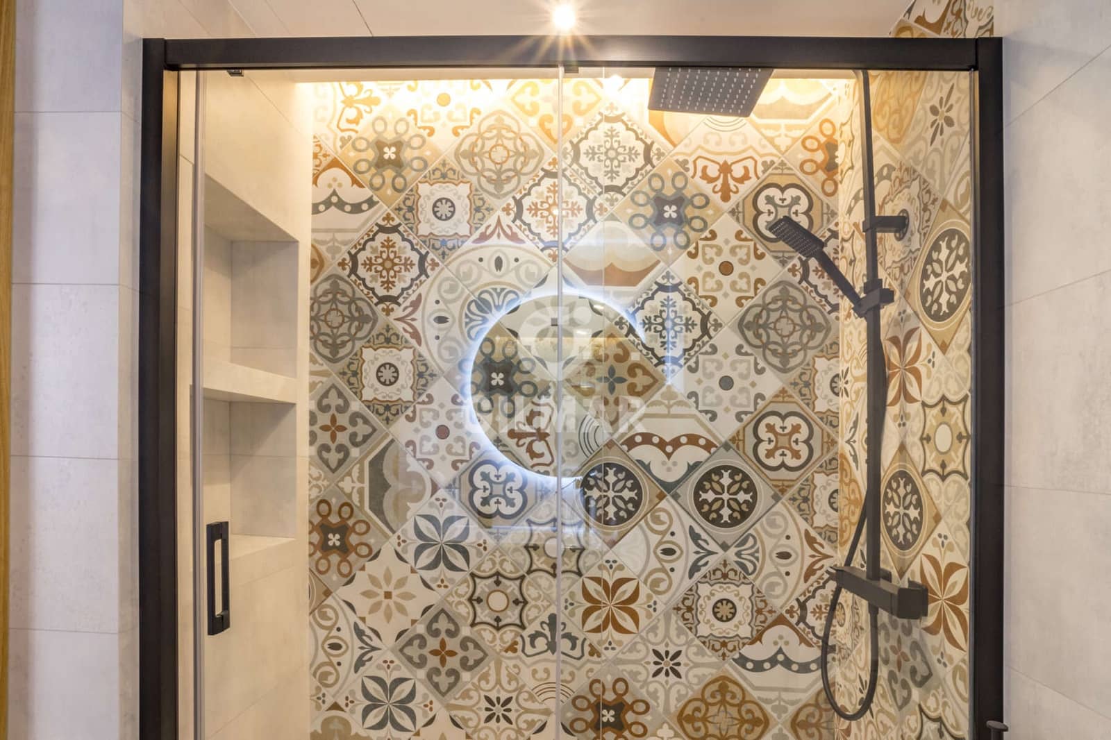 3 bedroom Flat for sale in Estepona with pool - € 405,000 (Ref: 9205960)