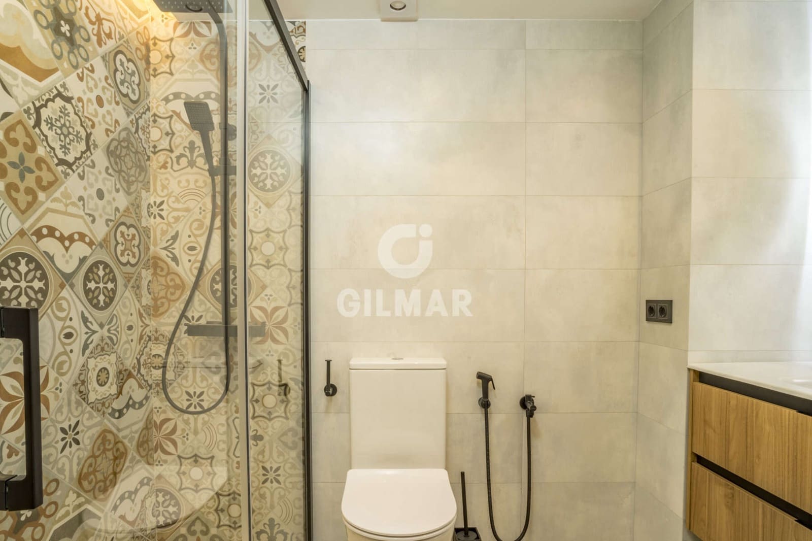 3 bedroom Flat for sale in Estepona with pool - € 405,000 (Ref: 9205960)