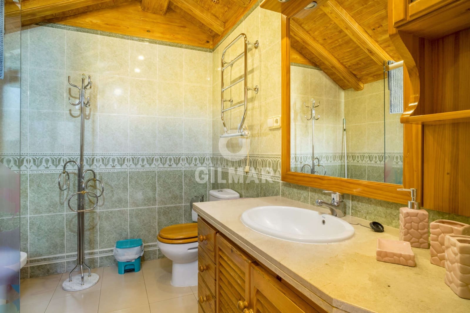 4 soveværelse Semi-Rækkehus til salg i Estepona - € 540.000 (Ref: 9205961)