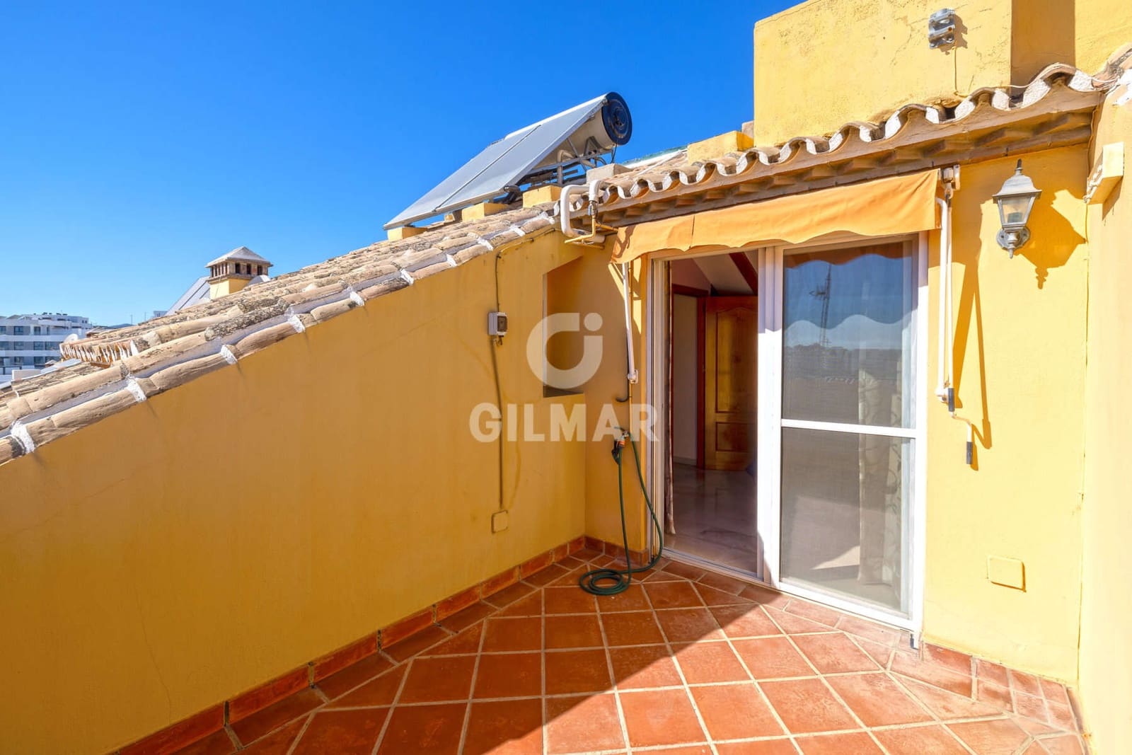 4 soveværelse Semi-Rækkehus til salg i Estepona - € 540.000 (Ref: 9205961)