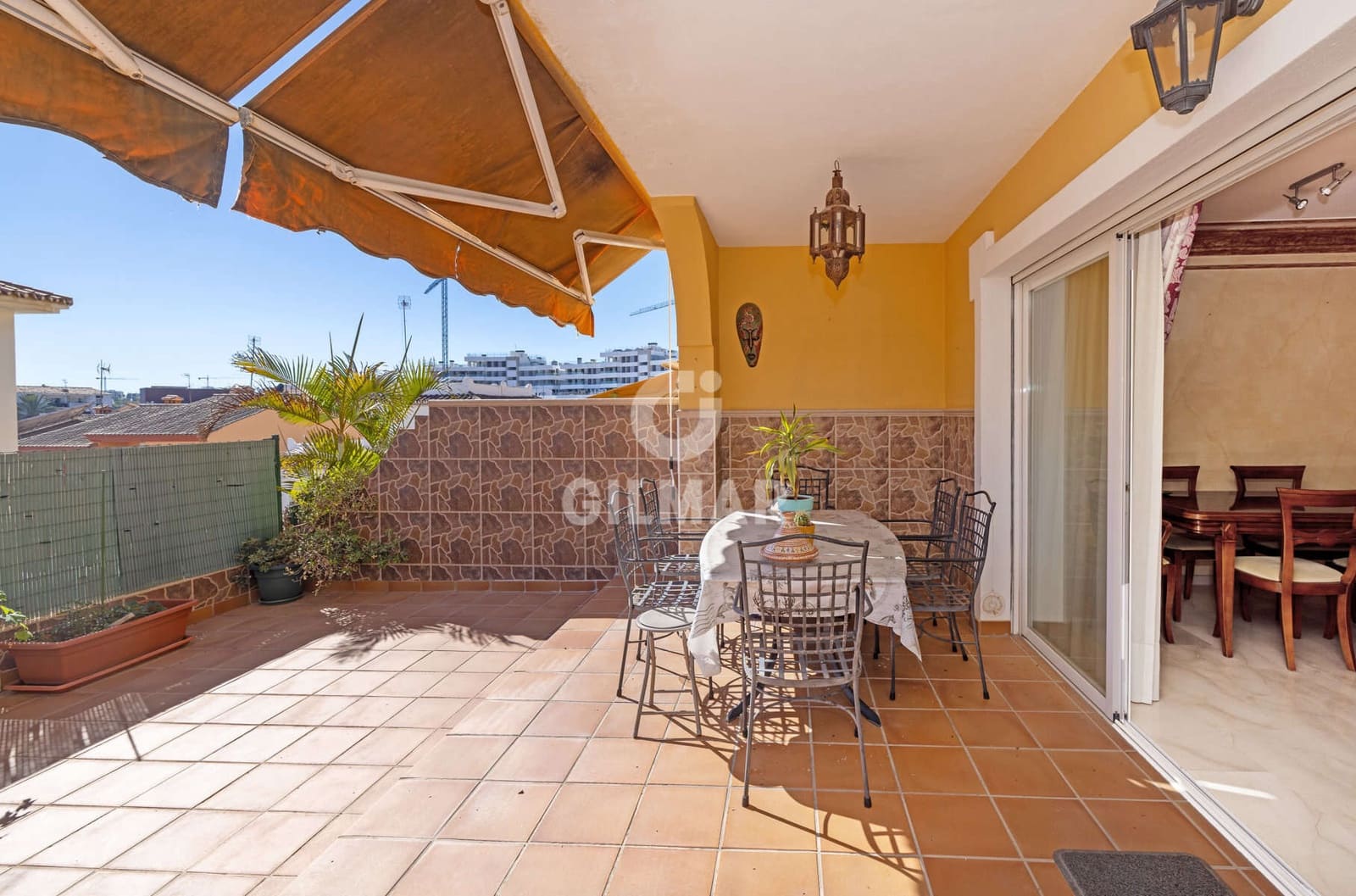 4 soveværelse Semi-Rækkehus til salg i Estepona - € 540.000 (Ref: 9205961)