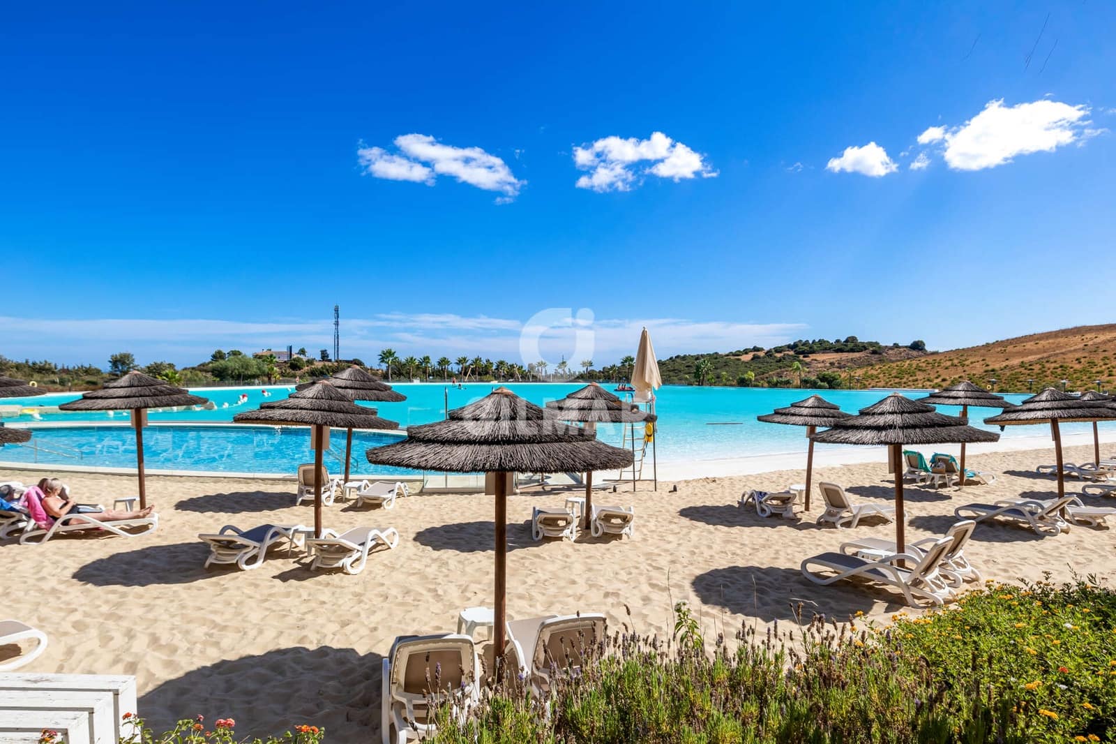 Piso de 2 habitaciones en Casares en venta con piscina garaje - 390.000 € (Ref: 9205963)