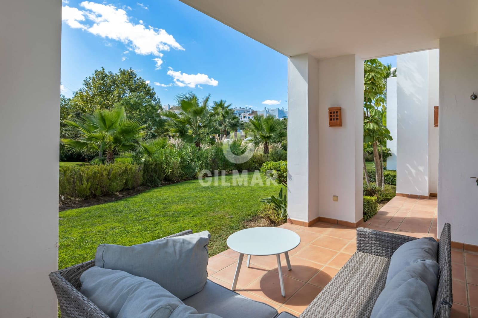 Piso de 2 habitaciones en Casares en venta con piscina garaje - 390.000 € (Ref: 9205963)