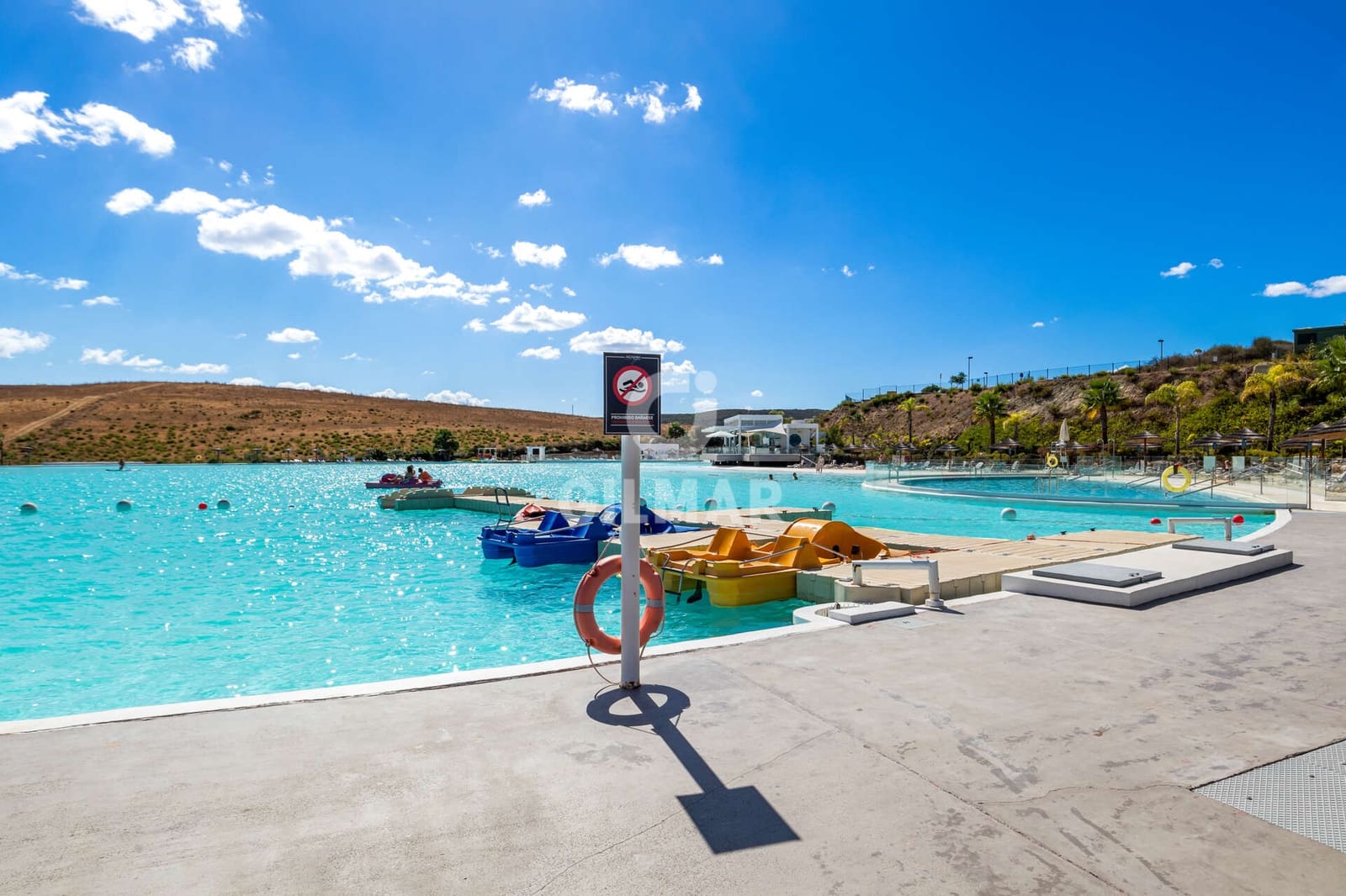 Piso de 2 habitaciones en Casares en venta con piscina garaje - 390.000 € (Ref: 9205963)