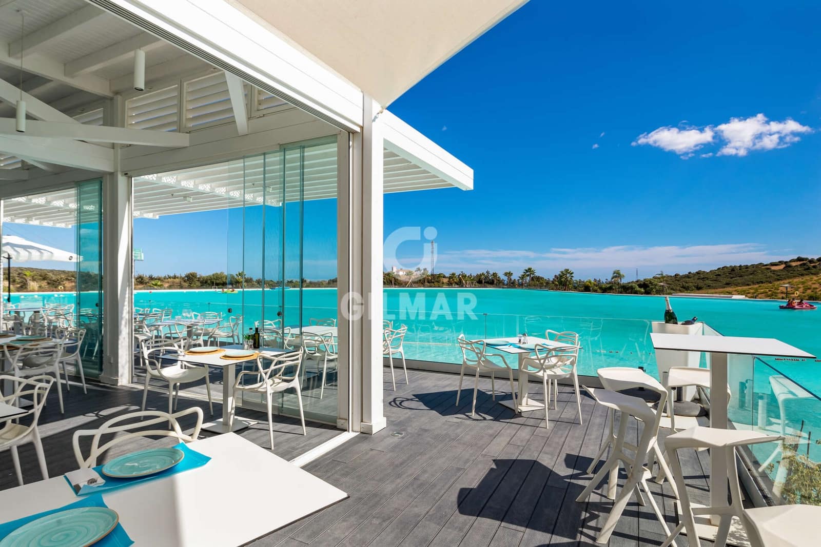 Piso de 2 habitaciones en Casares en venta con piscina garaje - 390.000 € (Ref: 9205963)