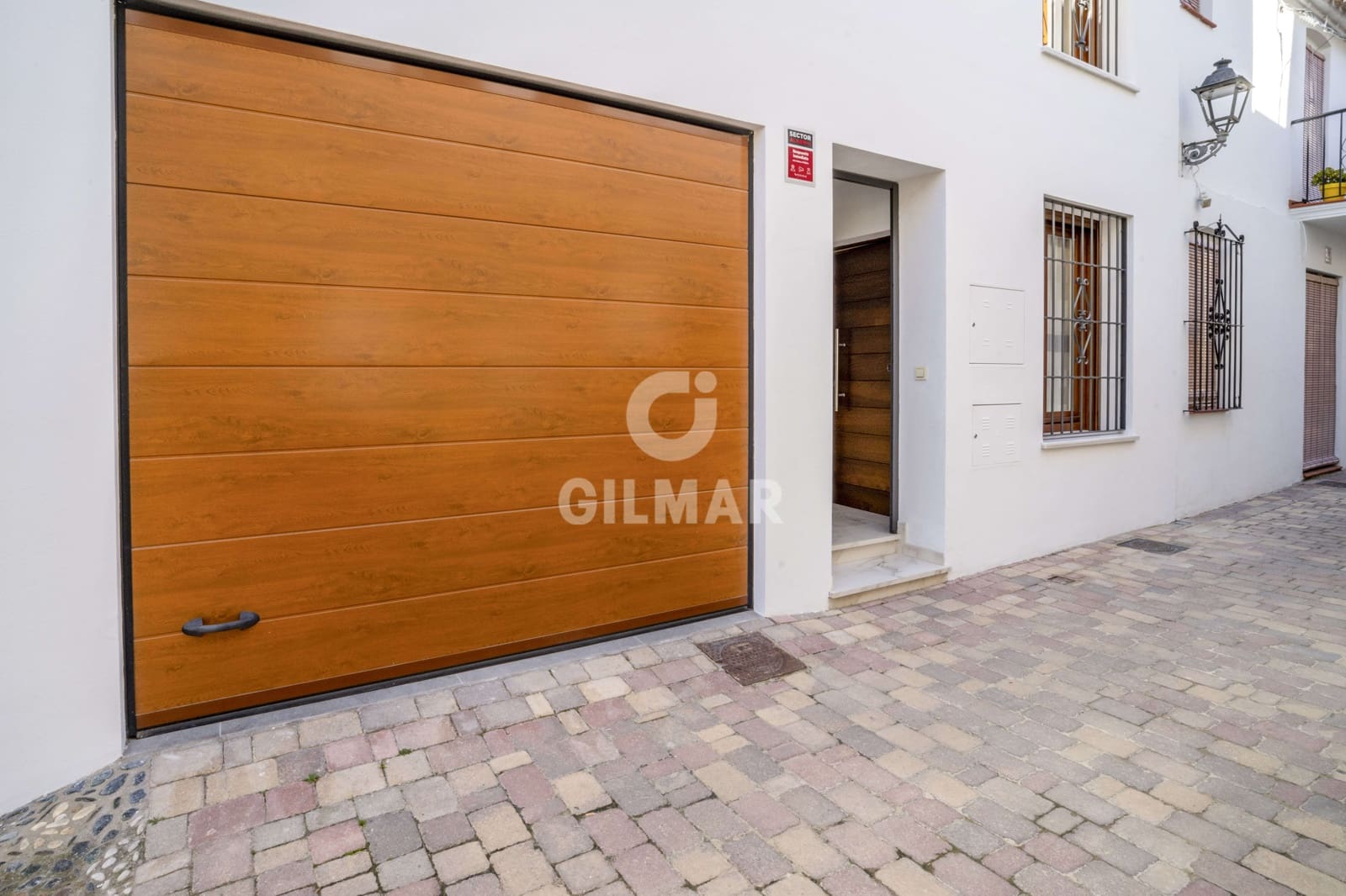 3 soveværelse Rækkehus til salg i Estepona med garage - € 1.400.000 (Ref: 9205966)
