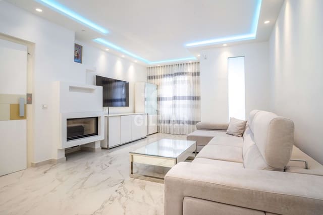 3 soveværelse Rækkehus til salg i Centro, Estepona med garage - € 1.400.000 (Ref: 9205966)