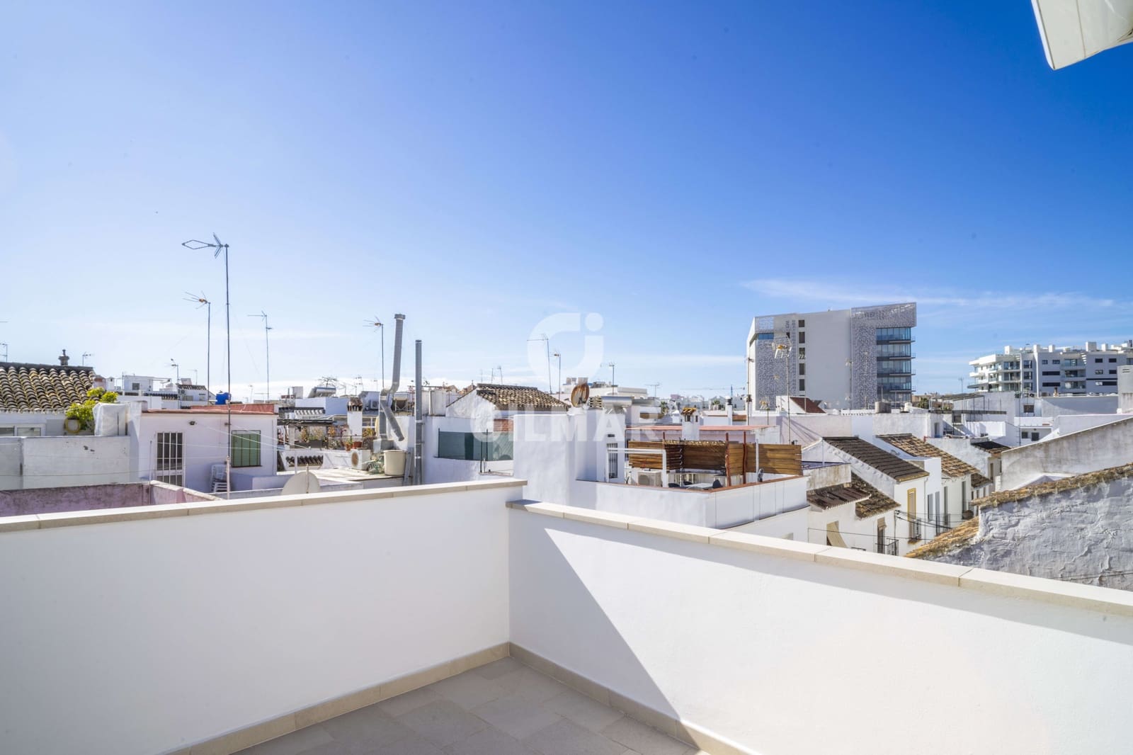 3 soveværelse Rækkehus til salg i Estepona med garage - € 1.400.000 (Ref: 9205966)