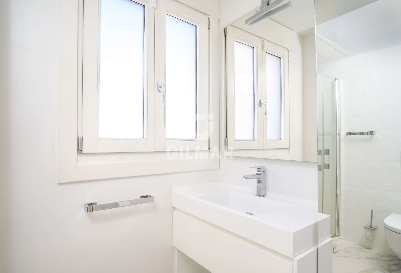 3 soveværelse Rækkehus til salg i Estepona med garage - € 1.400.000 (Ref: 9205966)