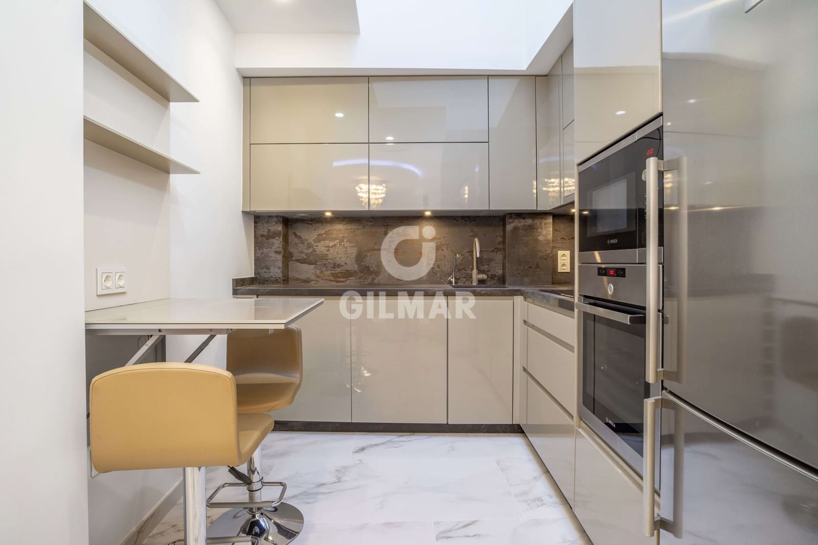 3 soveværelse Rækkehus til salg i Estepona med garage - € 1.400.000 (Ref: 9205966)