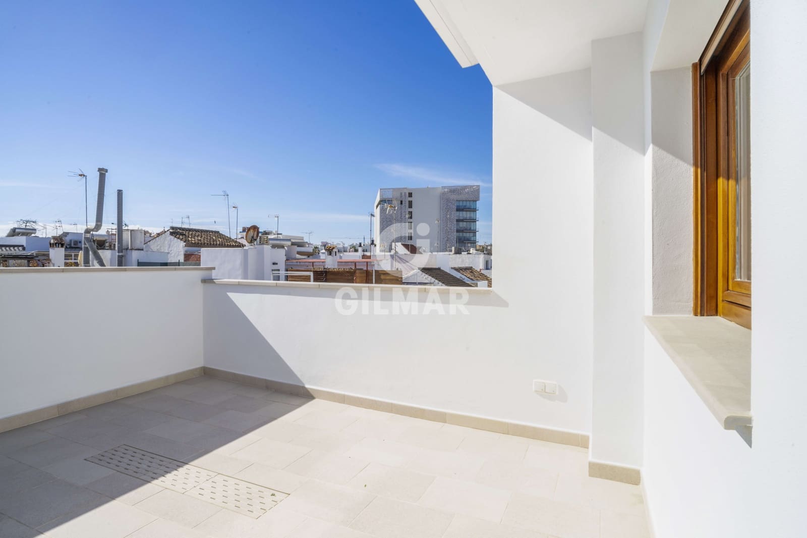 3 soveværelse Rækkehus til salg i Estepona med garage - € 1.400.000 (Ref: 9205966)