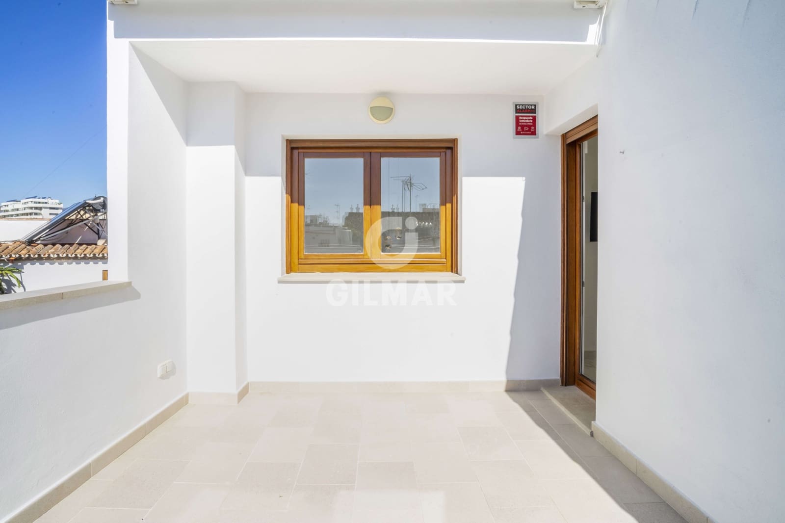 3 soveværelse Rækkehus til salg i Estepona med garage - € 1.400.000 (Ref: 9205966)